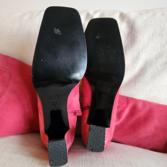 YSL Vibrant Pink Knee-High Suede Boots – US 7.5 - Picture 6 of 15